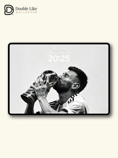 Set Messi’s iconic champion moment as your phone wallpaper! Works for all devices [#HWWc004]